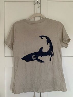 NWT Cape Shark V Neck T-shirt